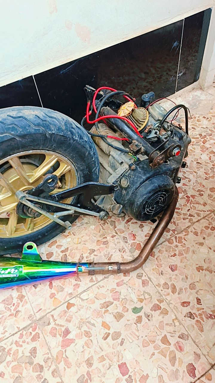 مكينه دراجه هي وصالنصه مكينه نكره تجي تفحص وشوفه سعر 40الف


**إذا كنت صاحب هذا الإعلان وتريد حذفه لأي سبب، رجاءا أرسل رسالة إلى الدعم الفني**