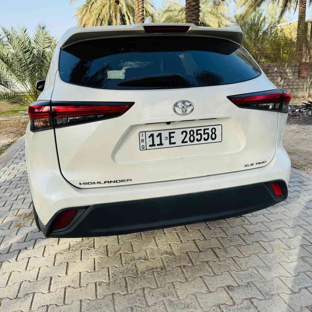 هايلاندر مديل ٢١ فئة xle دفع رباعي فول مواصفات مكينة ٦ سلندر ماشية ٢٦ سيارة جديدة كلش كفالة السيارة بدون صبغ ولا تبديل حادثهه موضح بالصور مكان السيارة كربلاء للاستفسار الاتصال ***********
