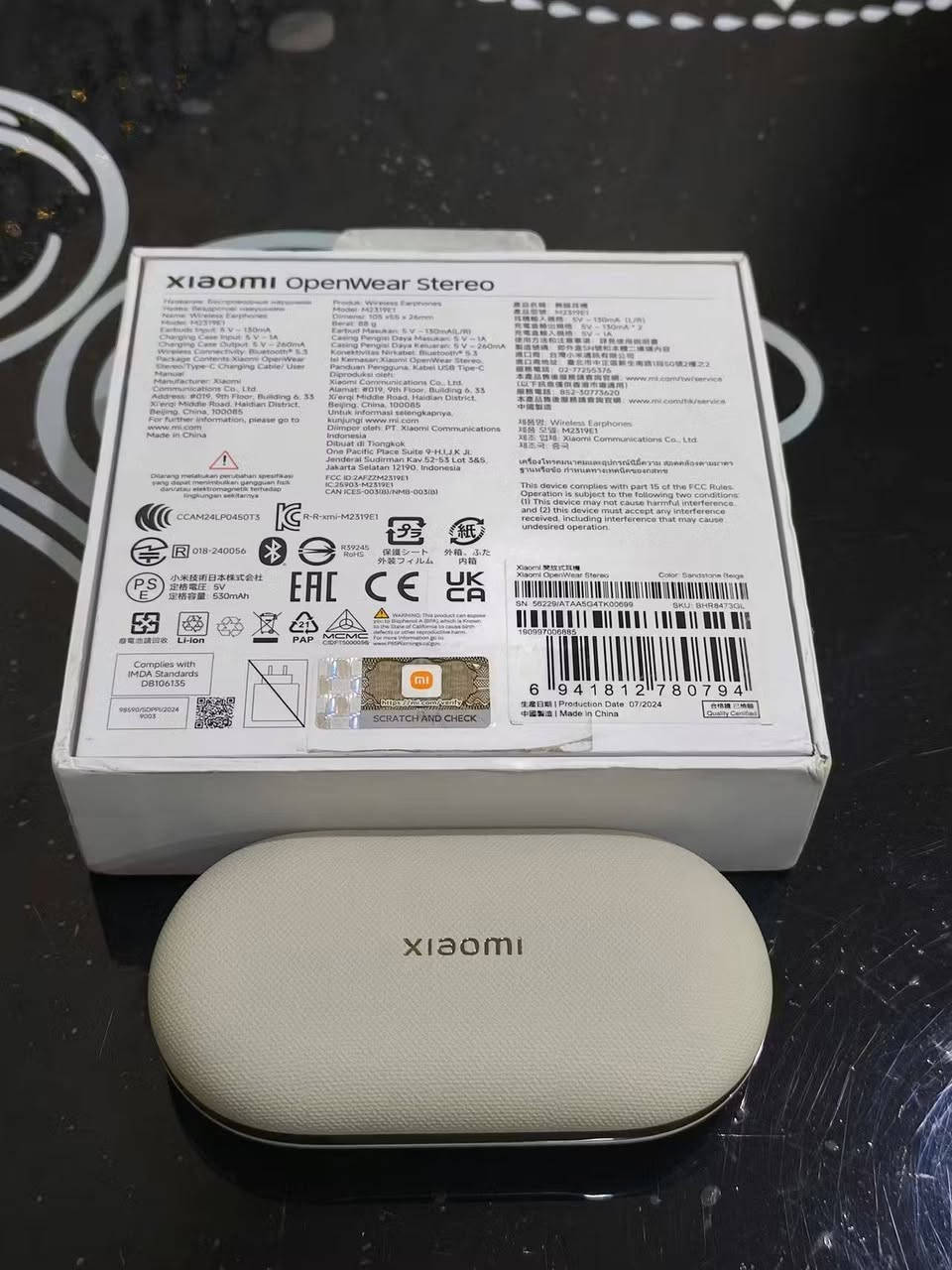 سماعة Xiaomi open wear stereo  خارج قناة الاذن

 للتمارين والاستخدام ساعات طويلة الشحن يدوم بدون العلبة 7 ساعات مع العلبة 36 ساعه مدعومة بالذكاء الاصطناعي  نظافة 100% السعر 85 وبيها مجال *********** واتساب
