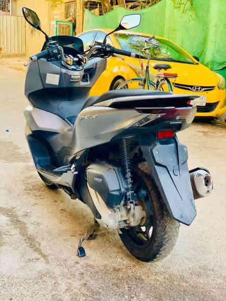 سلام عليكم بي سي اكس جيل الرابع دراجه جديده وكفاله عامه جيب ١٠ فيتريه وتعال دراجه خير من الله لون مميز اخوان المايعرف بيهن لا يكسر بل حلال السعر 20 ورقه وبيهه مجال للشراي مكاني مدينه الصدر رقمي ***********
