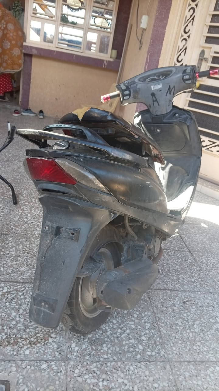 السلام عليكم ماكس ١٤٠ للبيع او مراوس 
دراجه شغاله كلشي مابيه تفاصيل وسعر خاص او اتصل ***********
