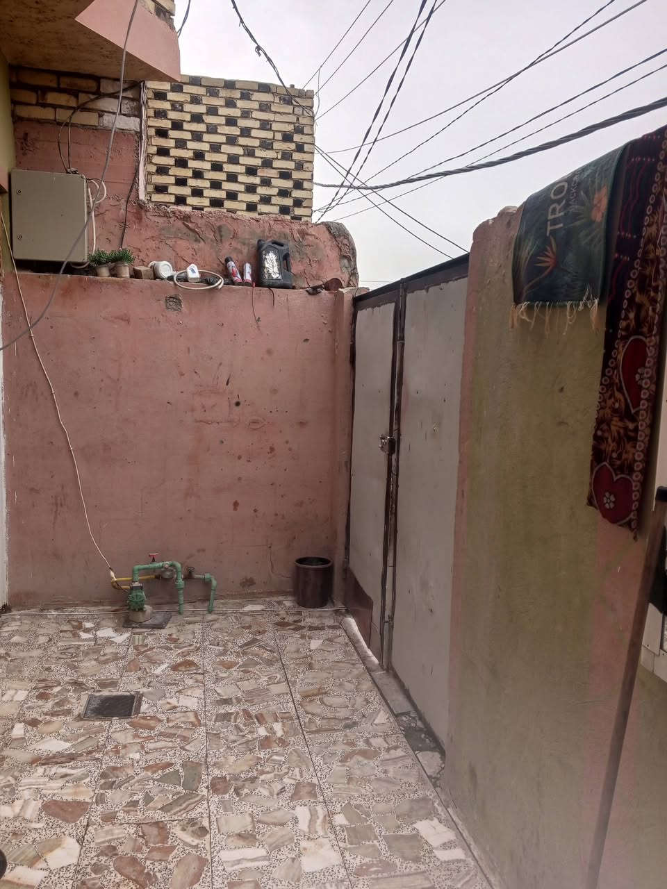 سلام عليكم بيت زراعي للبيع 100 متر سند 25 المكان نجف حي ميسان شارع الشيوخ السعر 40 الاستفسار دك على الرقم ***********
