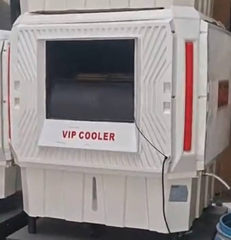 السلام عليكم 
بما أنو الجو ممطر 
 جبنالكم مبردات بلاستك انفيرتر 
حجم ٢/٥ 
حجم ٣/٥
حجم ٥/٥

محل وعد الناصر 

الزاب السايدين 
***********
