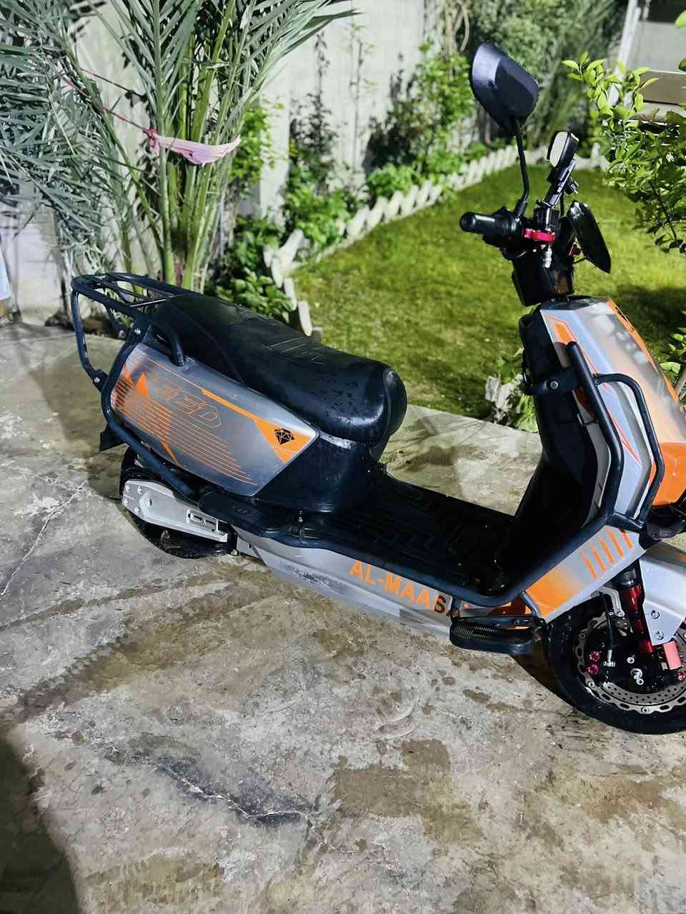 سلام عليكم درجا للبيع بطريقة ٨نص يقرن درجا نضيف سعر ٦٥٠بي مجال للتواصل واتساب ***********
