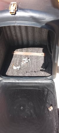 قفل • اسود ٣٥ • احمر ٢٥