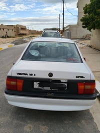 سياره فكتراه للبيع  موديل93 حجم 16 كربون بنزين مستر كارت موجود كير محر...