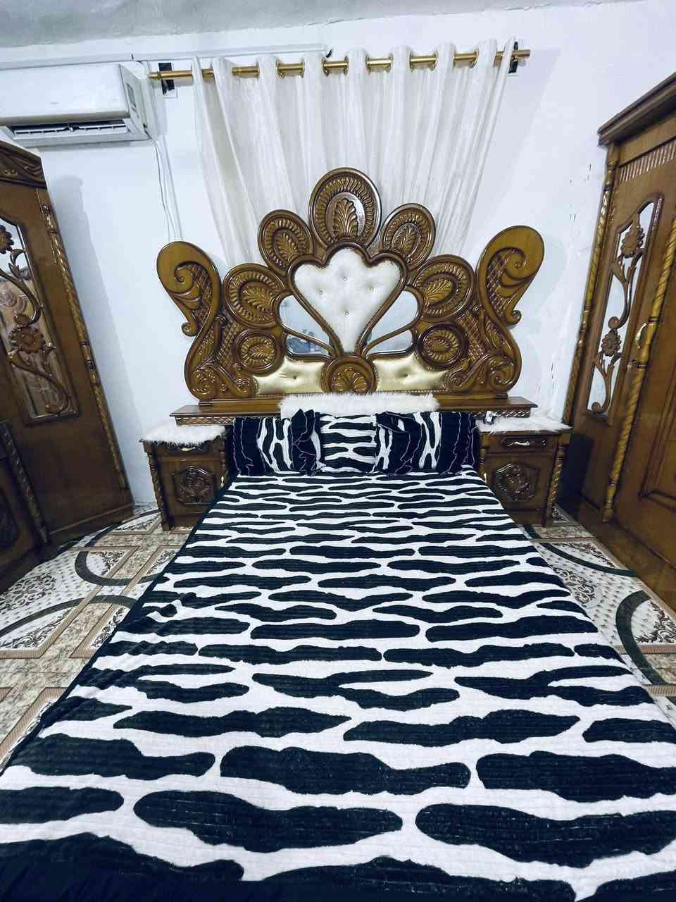 غرفه عراقيه تسكام نظيفه سعر 850 عنوان زبير   ***********. رجآ مو شراي لايتصل
