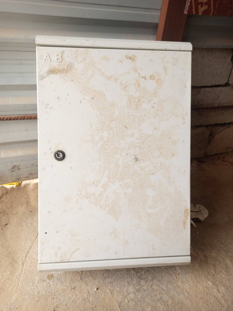 السلام عليكم شباب قاطع 400 مكاني السماوه الرميثه ناحيه الهلال شرط الشغل السعر 300وبي مجال بسيط ***********
