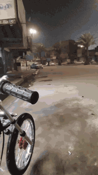 سلام عليكم دراجه للبيع أوراق اصلي مو سكنر محرك تيربو نضافه 100 تعمير 25 كله غراض اصلي ماكو تجاري شاصي 19 ارشه سعر خاص مامتواجد هنا هاذ رقمي مكان نجف كوفه ***********
