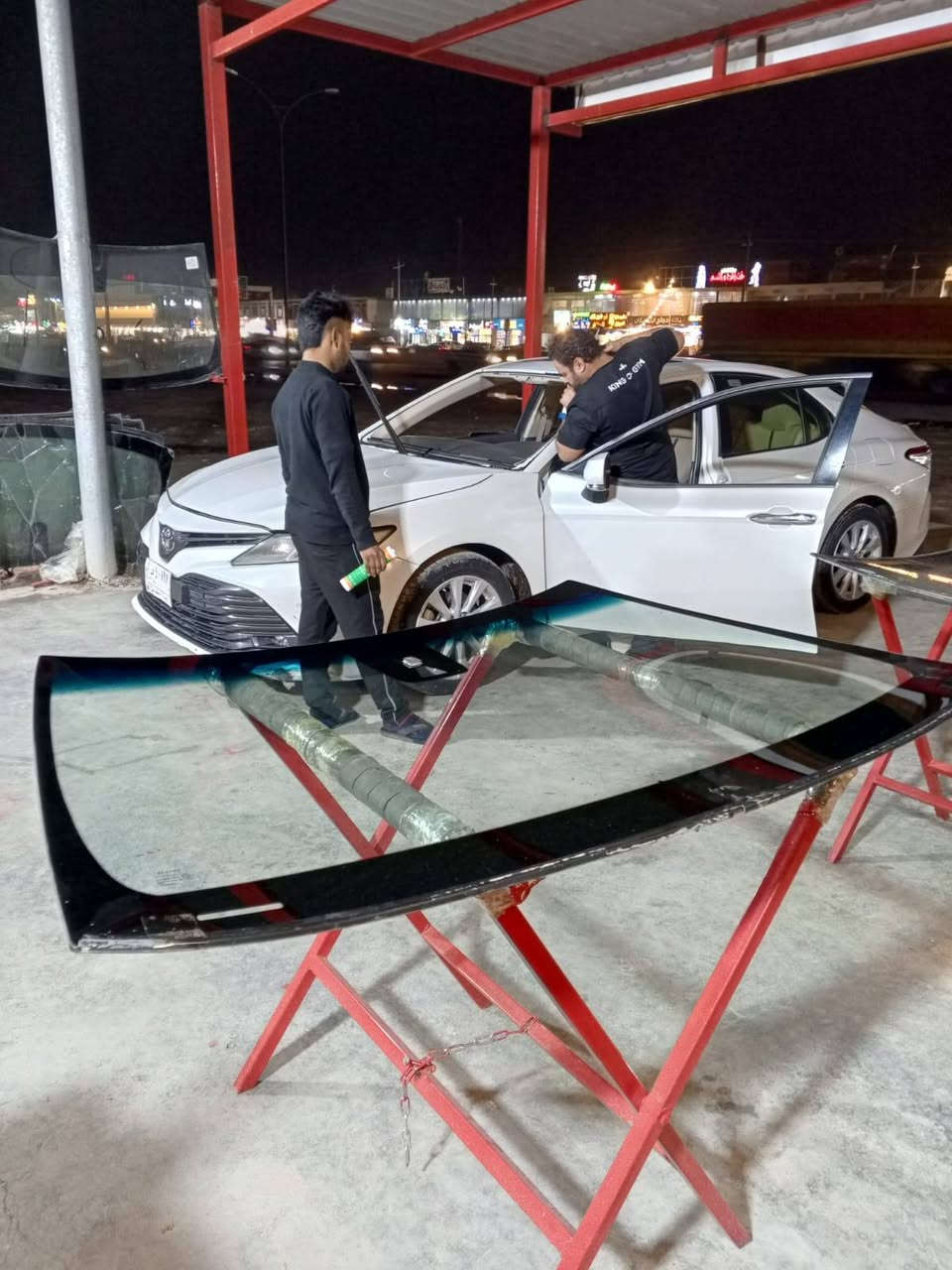 🚗✨ هاي كلاس بسمايه لزجاج السيارات ✨🚗
🔹 تبديل وتصليح زجاج السيارات
🔹 زجاج أصلي وجودة عالية
🔹 شغل دقيق وبوقت قياسي
🔹 أسعار تناسب الجميع
💥 كسر؟ تشقق؟
حلّك عند هاي كلاس لزجاج السيارات
📍 بسمايه مقابل اكرم للتسوق 
📞 ***********
#هاي_كلاس
#زجاج_سيارات
#تبديل_زجاج
#بسمايه هاي كلاس لزجاج السيارات
