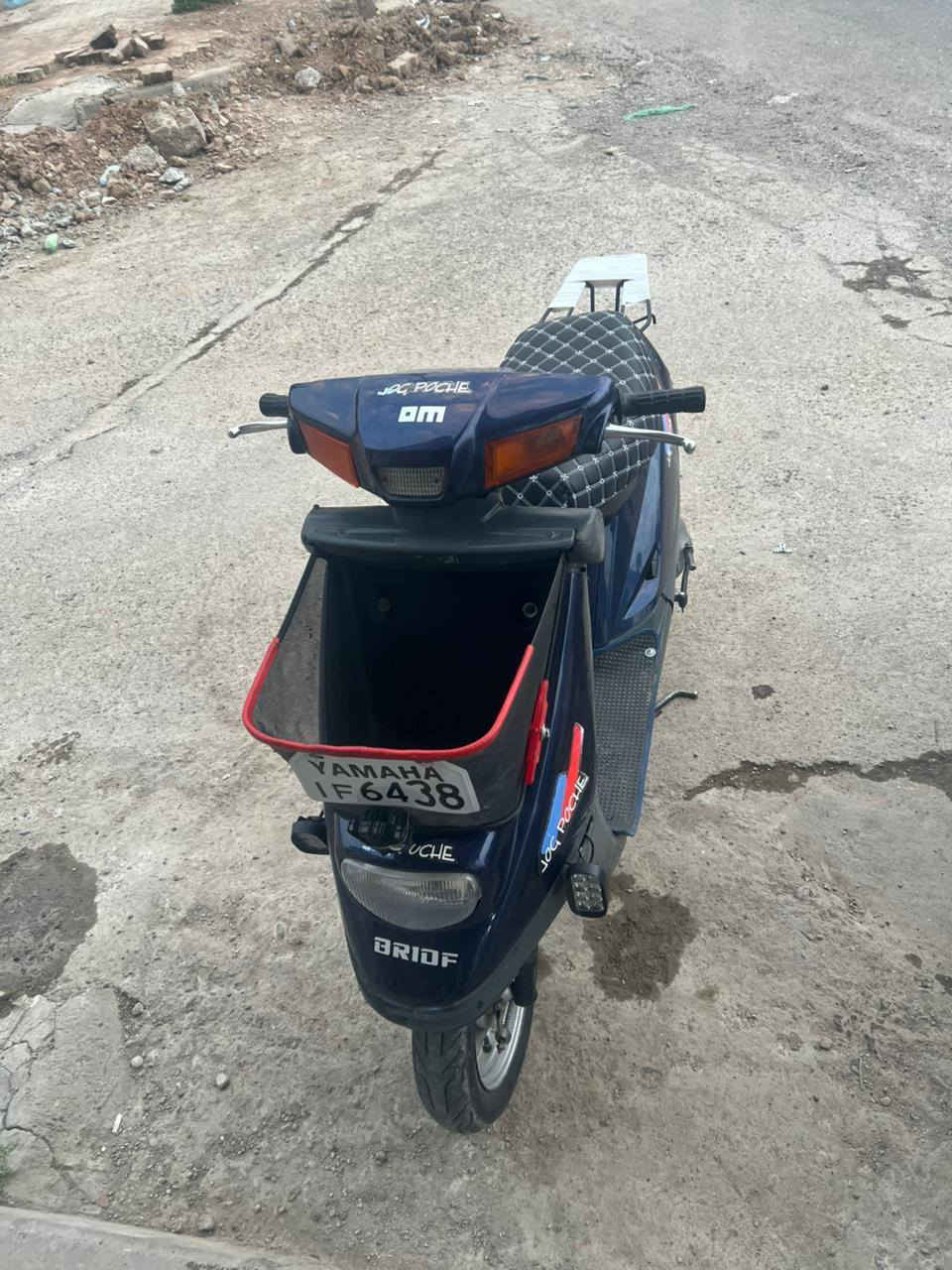 سلام عليكم عندي هاي الدراجة للبيع كله عل ابلادي 
كهربائيات كلهه شقاله سلف السعر 275 بي مجال 
الهاتف ***********
