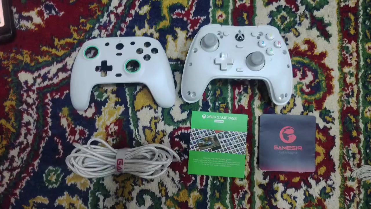 السلام عليكم
جوستك gamesir g7 se مستخدمه  بيهه دكمه وحدة واكفه ما ماثرة باللعب ابدا مع كيم باس 
السعر 30 الف 
توصيل لجميع المحافظات 5 الف 
للطلب ***********
