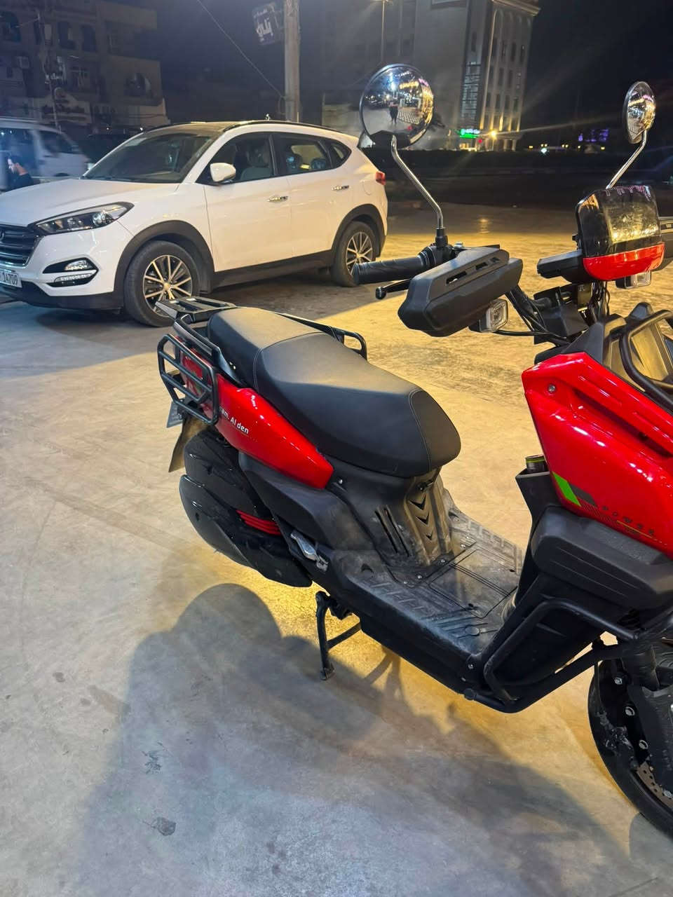 للبيع دراجه شحن اباتجي
4 سرعات 
بيهه نضام البكR
سرعه 80 
بيهه سماعه
ملف 3000 
6 بطاريات
تمشيك 80 كيلو حقيقي 
الدراجه حيل نضيفه وجديده ومامتعوبه صار اقل الشهرين من اخذتهه سعرهه مليون وتلثميه وبيهه مجال قليل عنواني بغداد شارع فلسطين 
***********
