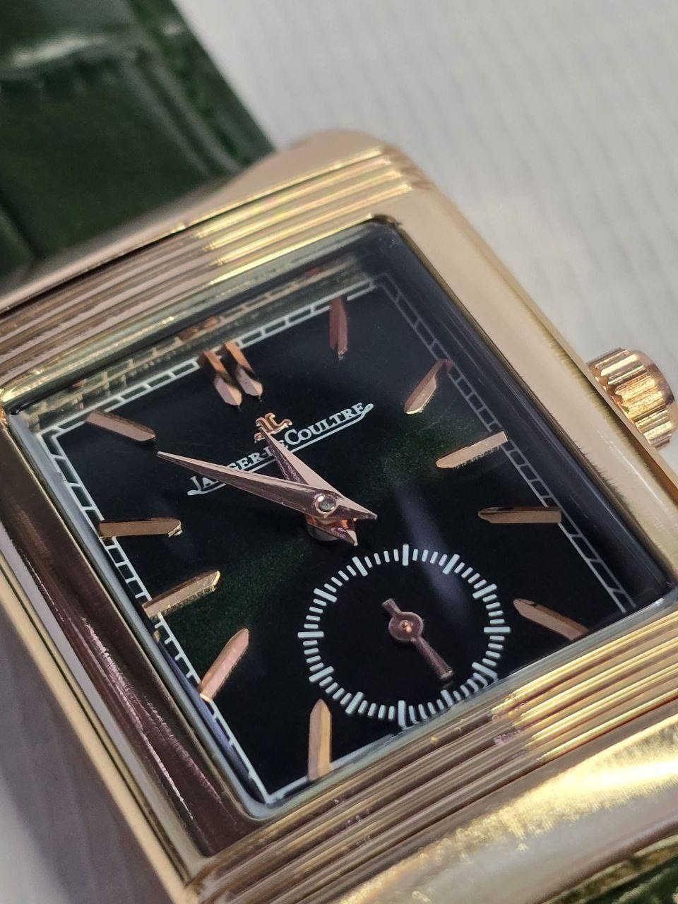 ساعة من ماركة Jaeger‑LeCoultre Reverso
تحفة فنية 
مصممة لضباط البولو
مكينة كوارتز
وجه قلاب للحفاظ ع الساعة
ميناء فخمة اخضر ملكي مع سنتر ثواني منفصل 
زجاج معدني ضد الخدش 
مقاومة ماء وغبار 
سير جلد طبيعي
القطعة وزن ثقيل 
قفل اصلي 
مختمة بالكامل 

السعر:- 45 الف ع اول تم 
للحجز والاستفسار يرجى مراسلة الصفحه


**إذا كنت صاحب هذا الإعلان وتريد حذفه لأي سبب، رجاءا أرسل رسالة إلى الدعم الفني**