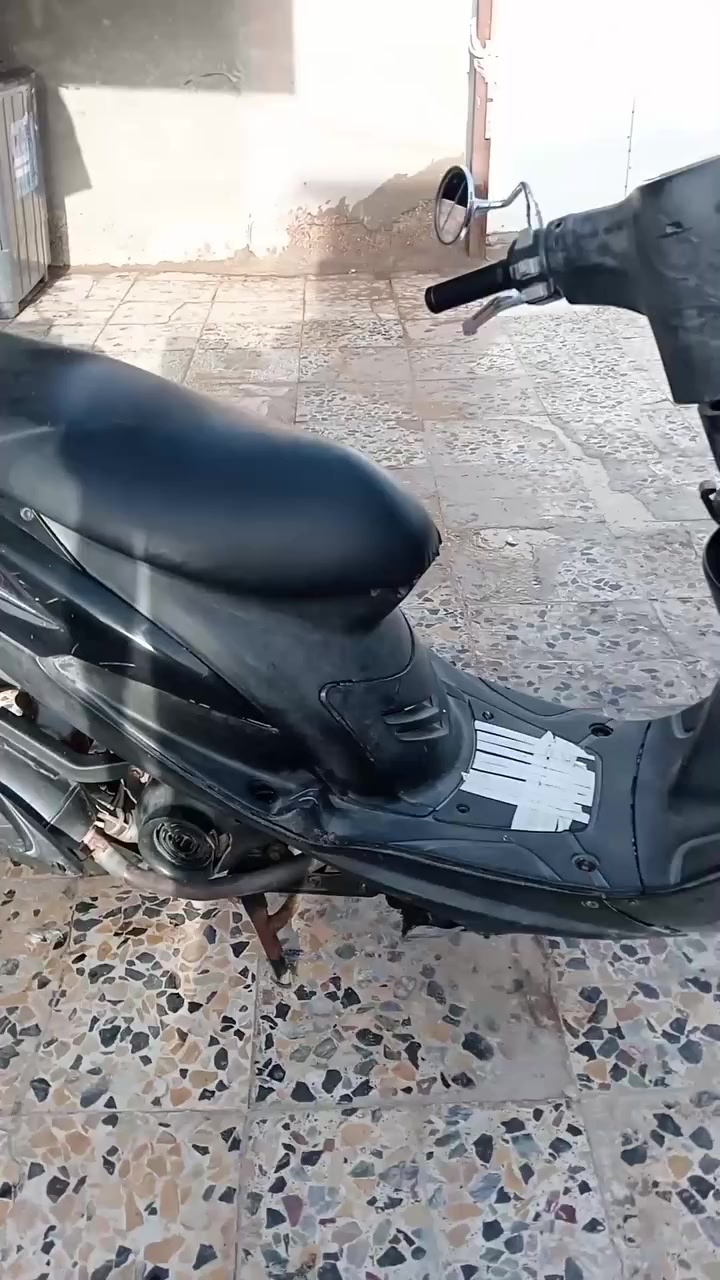 سلام عليكم شباب دراجه عدل بوش ٤٩ ابلدي لبيع كوت حي الحكيم الشري يتصل ***********
