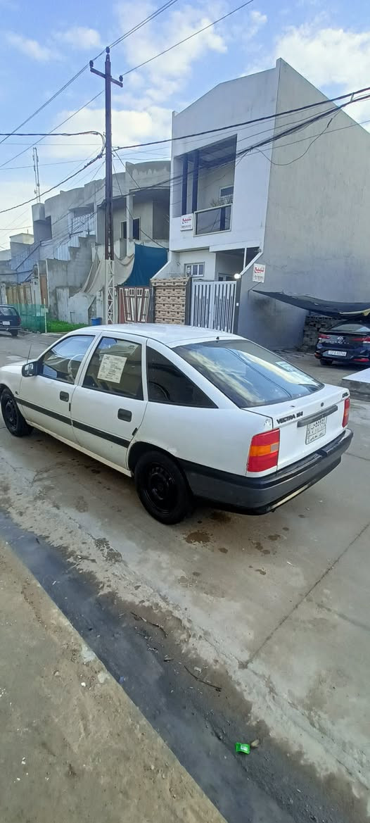 فكترا حجم 16للبيع الماني عظم كابون صبغ 3قطع السعر 37الشاري يتصل ***********او 0771320
