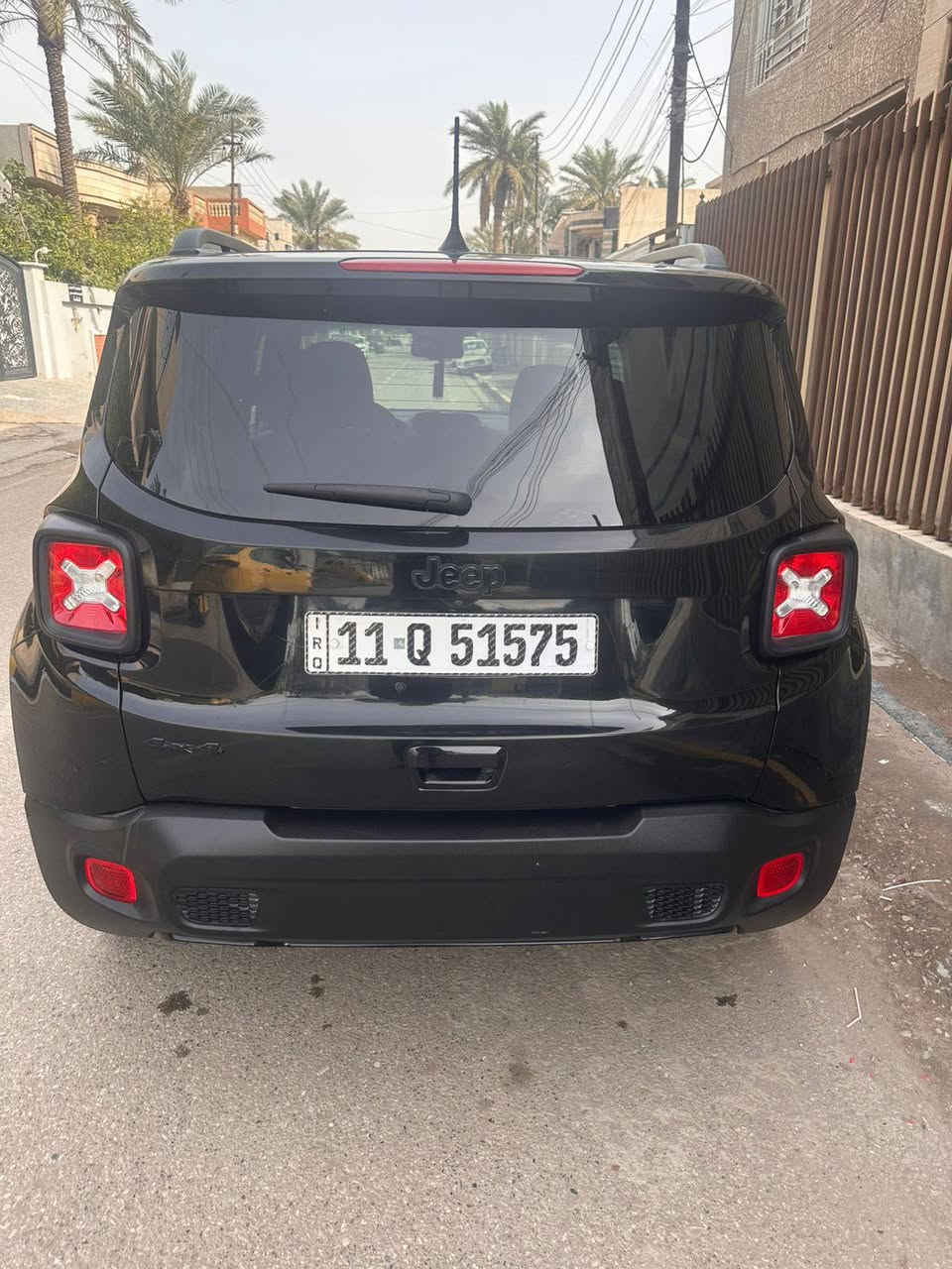 السلام عليكم 
جيب رينجد موديل 22امريكي
حادث جاملغ صبغ فقط 
صور حادث وسونار مرفق 
مكينه تيربو 1500 ماشيه 39
مواصفات المعروفه 
بصمه تشغيل عن بعد 
كشن كهرباء 
شاشه كبيره رادار وإحساس
وكامره دواره
مكان السياره بغداد البلديات 
120نهايته
***********
