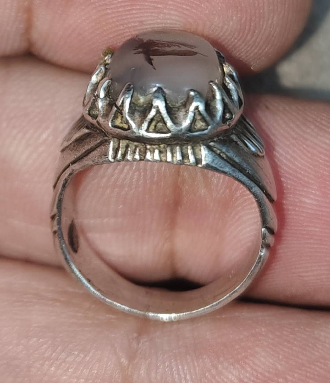 خاتم عقيق شجري ناعم خنصر اكرر ناعم خنصر قياس 15 محبس قديم سعره 40 الف يوجد توصيل  كافة المحافظات عنواني بغداد واي استفسار على الخاص


**إذا كنت صاحب هذا الإعلان وتريد حذفه لأي سبب، رجاءا أرسل رسالة إلى الدعم الفني**