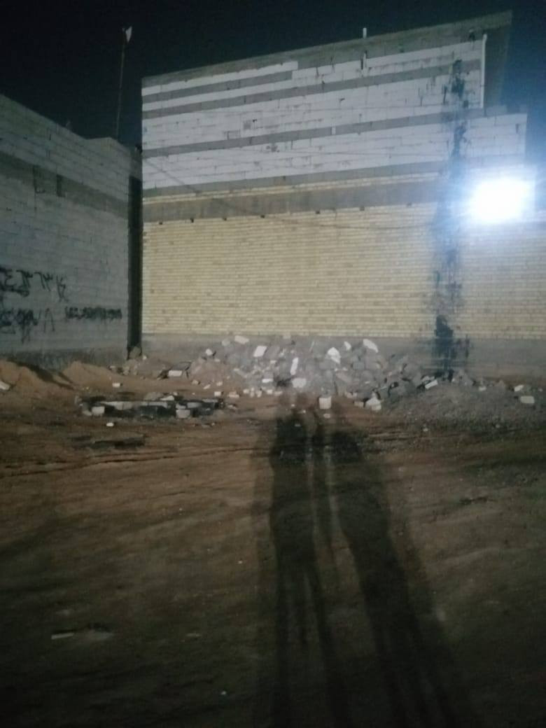 قطعة للبيع مساحة 100 متر واجهيه 10 ونزال 10 شبانات حولي جديد تبعد عن الحولي 200 متر قطعة ركن مدفونة وكامله ماي مجاري كهرباء السعر 14 وبيهه مجال الاتصال ***********
