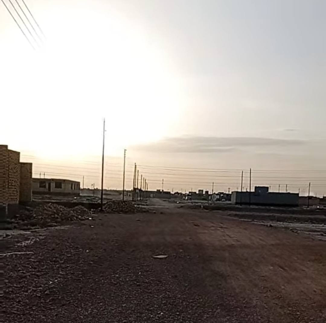 سلام عليكم توجد قطعه مساحة ١٠٠٠ متر زراعي واجة ٣٧ متر تصلح سكن او بستان متوفر جميع الخدمات ماء كهرباء شوارع سبيس ومدرسة حديثة ومولد امبيرية قريبه من الشارع العام  المكان حي الزهور منطقة الخميسات جاي من علوه المخضر للتواصل ***********
سلام عليكم توجد قطعه مساحة ١٠٠٠ متر زراعي واجة ٣٧ متر تصلح سكن او بستان متوفر جميع الخدمات ماء كهرباء شوارع سبيس ومدرسة حديثة ومولد امبيرية قريبه من الشارع العام  المكان حي الزهور منطقة الخميسات جاي من علوه المخضر للتواصل ***********

