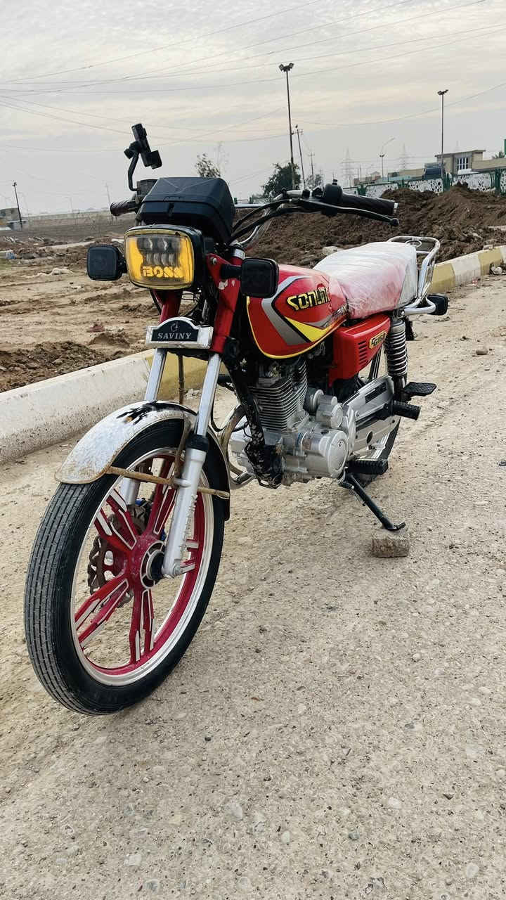 سلام عليكم دراجه للبيع ايراني مديل 2024مكينه مكفوله دراجه نضيفه اوراق كامله مكاني بغداد الحسينيه المعامل ***********
