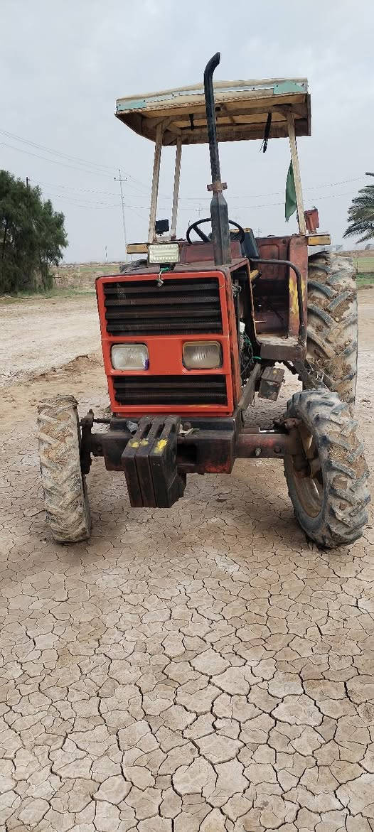 من رخصت مدير الكروب  سلام عليكم مكينه  البيع فيات 780مكفوله كفاله عامه رقم وسنويه موجوداد السعر 9ونص وبيه مجال  مكان واسط الصويره  رقم الهاتف ***********/***********
