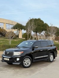 لاندكروز • ٢٠١١ • رقم مميز