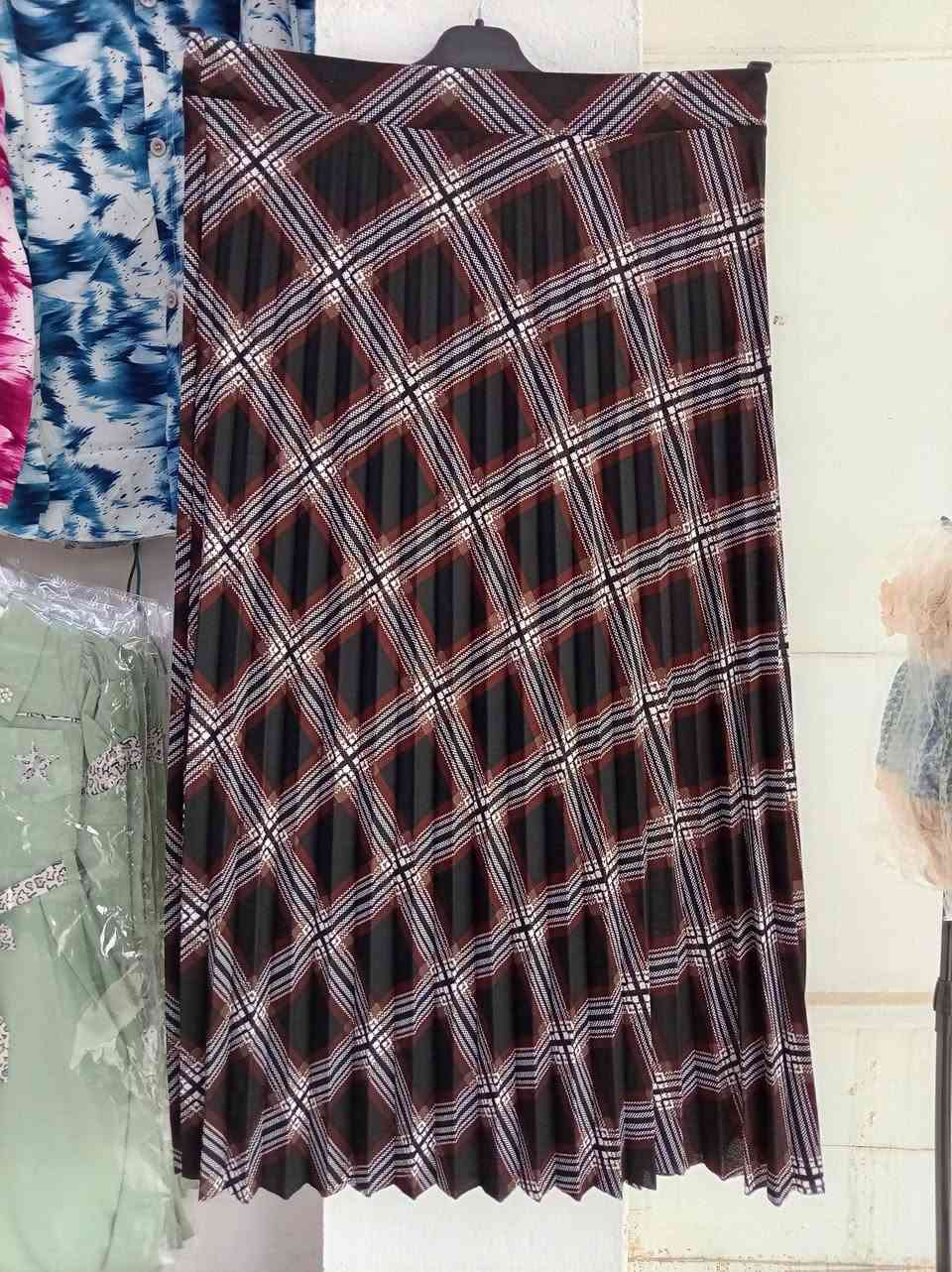 اللهم صل على محمد وعلى آله محمد
تنورة نسائي فري سايز
 اللوان مختلفه سعر القطعه ب٨ الف
توجد خدمة توصيل داخل الكوت
العنوان كوت الخاجية فرع رئاسة الصحة
 شارع مفروشات الحاج شمران
مقابل باب الصحة الخلفية


**إذا كنت صاحب هذا الإعلان وتريد حذفه لأي سبب، رجاءا أرسل رسالة إلى الدعم الفني**