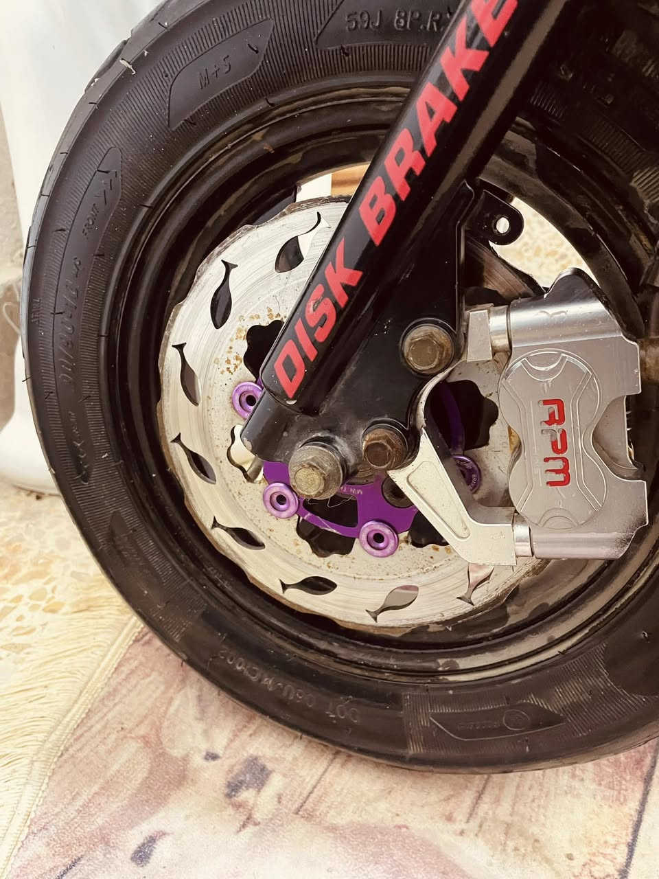 سلام عليكم دراجه ماكس عدله دراجه مال جنايه مو مال طربكه دراجه خير من الله دراجه عيبه كفرات تجاري مكينه ٥٥بلاد ودراجه مزودع تزويد حلو ارجيس وبرمبو وباقي تفاصيل خاص او رقم ***********مكاني واسط قضاء نعمانيه
