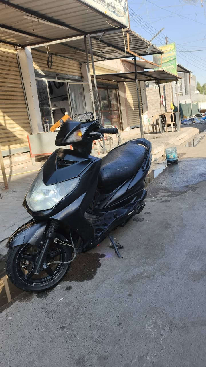 السلام عليكم دراجه سكنس فحل نوزل كهربائيات كلهة كامله شلعه ومعدل السعر 525 وفيها مجال للاستفسار ***********بي واتساب دراجه نضيفه للبيع أو مراوس
