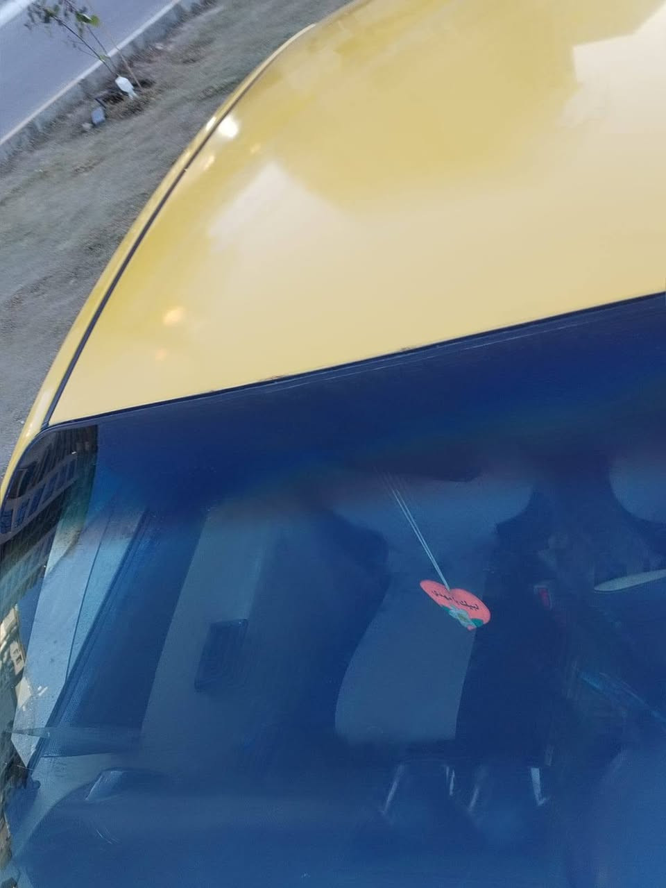 السلام عليكم افيو للبيع مال ااشركه العامه موديل 2011 كير عادي السياره بيه 3 قطع تبديل بدون لا دواخل ولا شواصي مصبوغه صبغ عام للجماليه معمره جديد السياره وارد خليجي مفتوح حجم المحرك 1600 امصفره هيئه ووغرامات تبريد منضومه جديدت الكهربائيات كله جديده الرقم انكليزي او هزه جديده السعر المطلوب 48 ورقه وبيها مجال
 حك الجيه شرط التحويل ثاني بغداد حي الجهاد يوم رقم الهاتف ***********
***********
