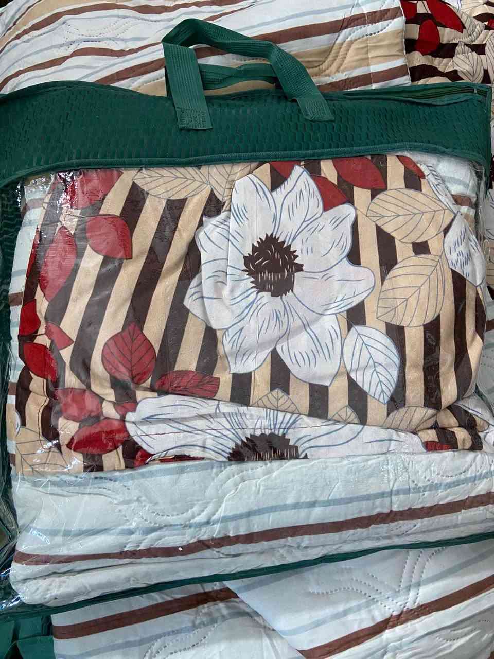 لحاف صيفي 7قطع نفرين
4وجوه مخاد
2وجه كوشه
1لحاف 
السعر12000


**إذا كنت صاحب هذا الإعلان وتريد حذفه لأي سبب، رجاءا أرسل رسالة إلى الدعم الفني**