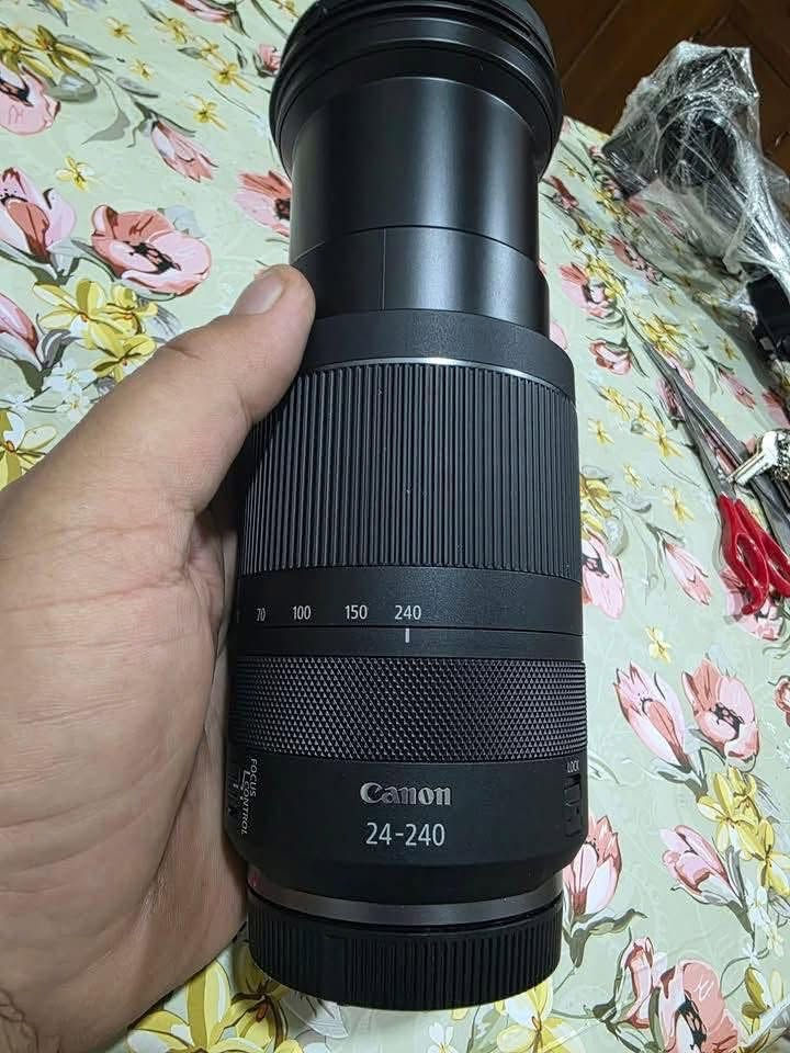 عدسات مورليس كانون RF
عدسه 70-200 فتحة 2-8 
السعر مليونين و 400 الف 

عدسه 24-105 رنك احمر فتحة 4
السعر مليون و 200 الف 

عدسه 24-240  اخت الجديد RF
السعر 750 الف. 

مكاني بابل 
***********
