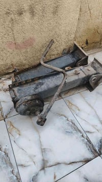 رجلين للبيع شغلات    سعرهن ٢٥٠   07801150329