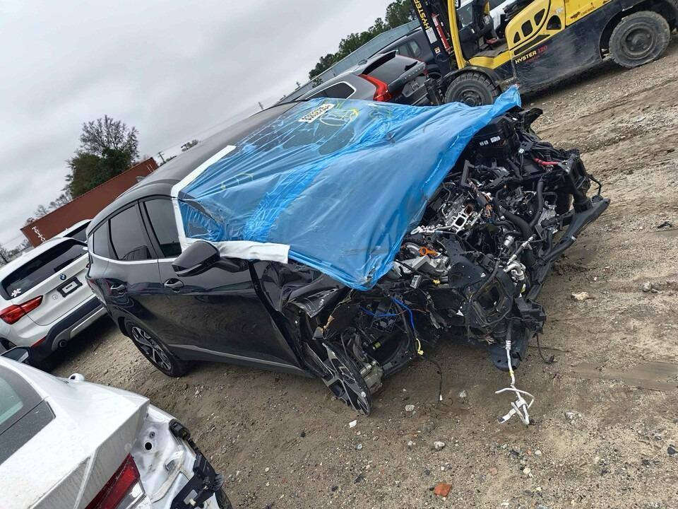 السلام عليكم سبورتج موديل 2025ماشيه 6000ابيع على وضعيتها داخل ابيض سعرها ب8000 واذانريد تمشي تصير عليك ب9000 واصل عمان بالحره
***********
