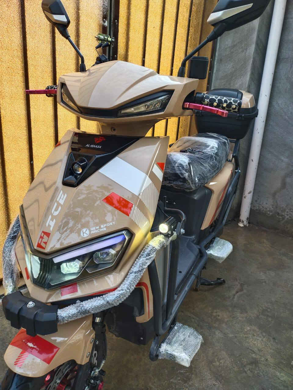 سلام عليكم دراجه سكنس موديل 2025 سته باتري علفحص فول لدراجه حيل نضيفه كهربائيات كله شغاللستفسار الاتصال على الرقم *********** بي واتساب
