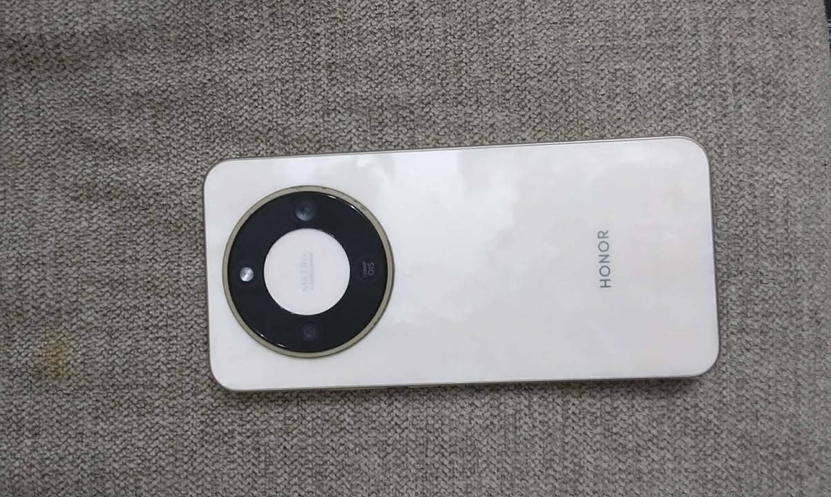 هونر x9d
ذاكره ٢٥٦ 5g السعر قفل ٤٢٥ مكانه بغداد الجهاز بعده نظيف كلش سماعه ستريو كل غراضه كامله وياه البوبجي طياره بي


**إذا كنت صاحب هذا الإعلان وتريد حذفه لأي سبب، رجاءا أرسل رسالة إلى الدعم الفني**