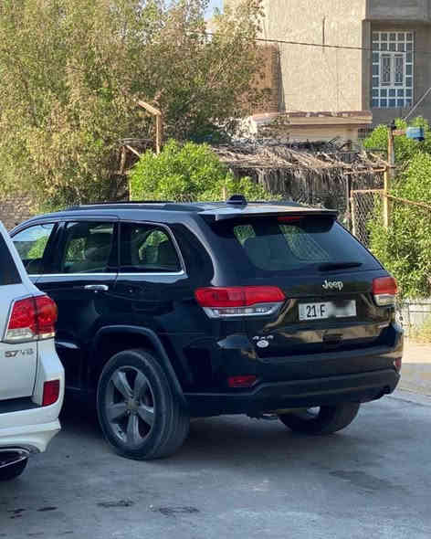 السلام عليكم
جيب لاريدو موديل 2014 خليجي رقم سليمانية

مكفوله  من كير ومحرك وحداديه وتخم تاير جديد تبريد ثلج امامي وخلفي 

السيارة نظيفه متحتاج اي مصرف 

فتحه سقف بصمه تشغيل وبصمة ابواب + تشغيل عن بعد لايتات LED محرك 6 سلندر 3600 تحكمات استيرن وشفتات المقاعد الاماميه كهربائيه كير طياره فور ويل 4 حساسات خلفيه مانع انزلاق السياره

السعر 245 او مراوس ب لاندكروز او تاهو و انطي فرق مكان السيارة انبار و بغداد

***********

 واتساب***********
