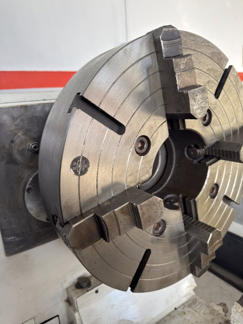 بحمد الله وصول  تورنة نوع صيني مؤسسة ٣ متر من العينة  السنتر النوع  عالي تحتوي على كصة تفر ٨٠ سم على السلايد و١ متر مع الكصة فتحة البنك ١٠٥ ملم  حامل متحرك ملاحظة للحصول على السعر حصرا الاتصال او ارسال رسالة على الواتس اب على الرقم 
***********
العنوان الموصل
