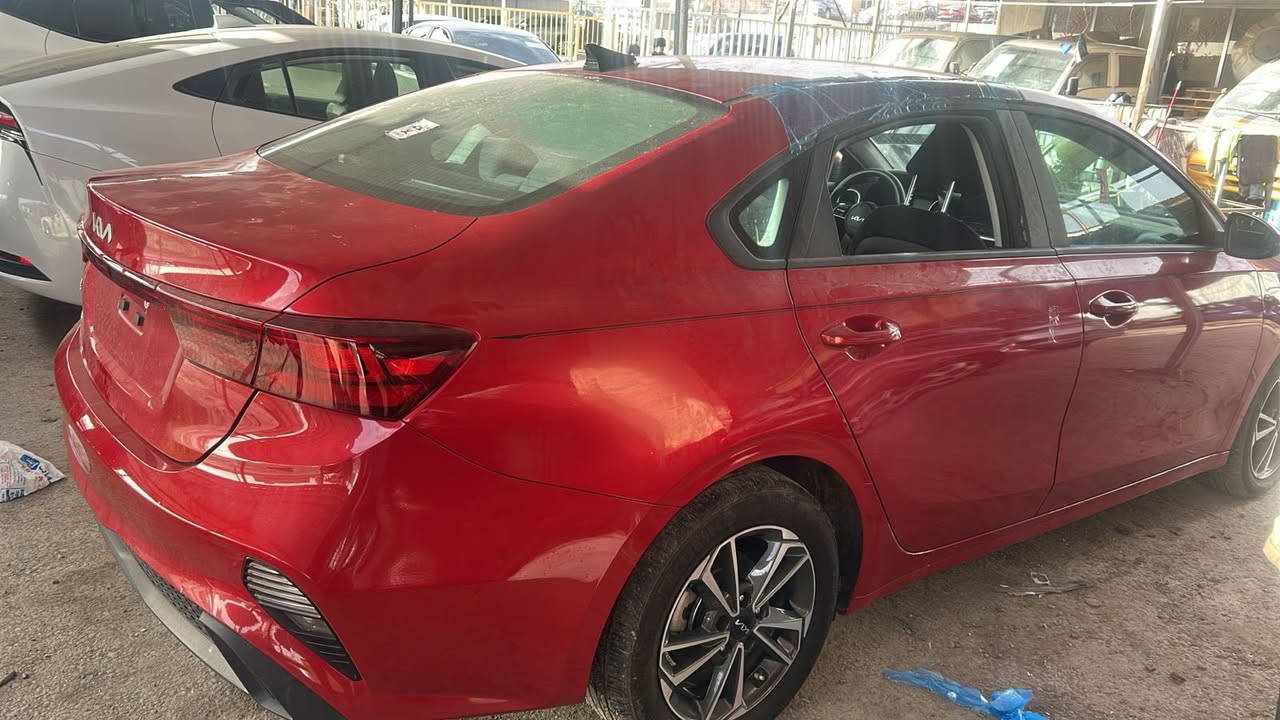 السلام وعليكم فورتي للبيع موديل 24 كلين بدون حادث واصله عقبه تريد دخله حره او شهداء السعر 
السعر 136 ***********
