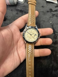 ساعة • سعر حلو