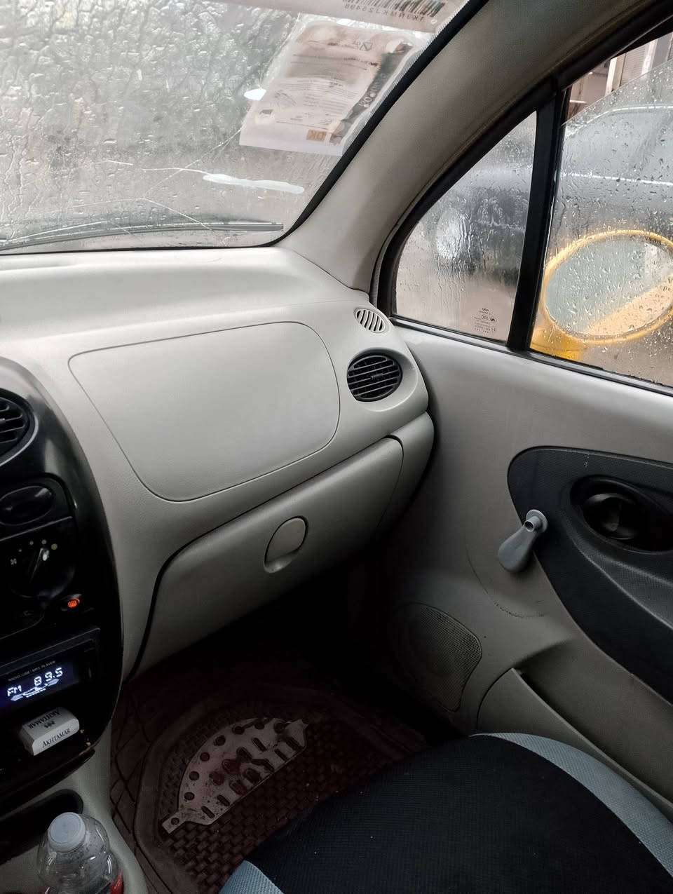 QQ موديل 12 نينوى اجنبي بيع او  مراوس 
سنويه 29 
 كابون بانزين ورقي 
شرط التحويل 
بدون ضرر نهائي سياره جاهزه كير مكينه شرط 
سعر 30 
***********
***********
