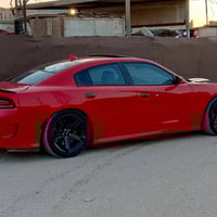 جارجر 2015 SRT اصل مكينه 6400 فول مواصفات 1/1 رقم بغداد بأسمي للتواصل ...