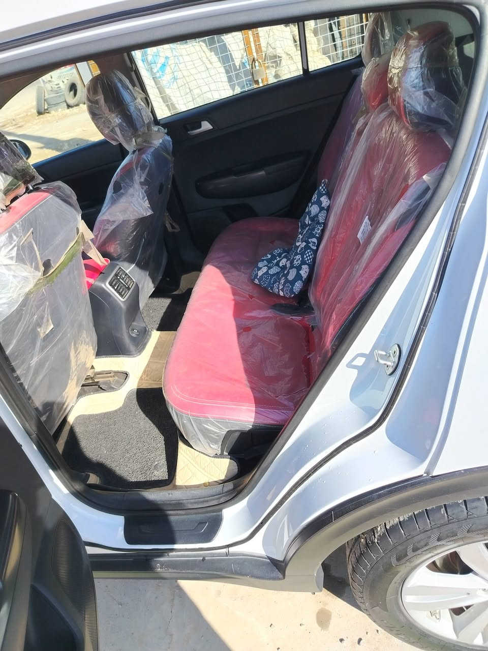 السلام عليكم
سبورتج ٢٠١٩ خليجي بدون صبغ بيها بارد وشخط موضح بالسونار رقم سليمانية بأسمي شرط نقل الملكية ماشية ٧٩ مكاني بعقوبة *********** السعر ١٧٩
