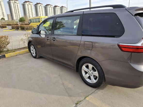 سلام العلیکم
سیینا ۲۰۱۷
LE مواصفات
جاملغ واحد خلفي صبغ بدون ضربە و شویە بارد
بجم کبس ایرباکات سلیمە
سنویە ۲۰۲۹
مابیە نقص
جاهزە من کل النواحي
ماشیە ۲۰۰ الف کم
سعر ۲۲۰ و بیە مجال
***********
***********
