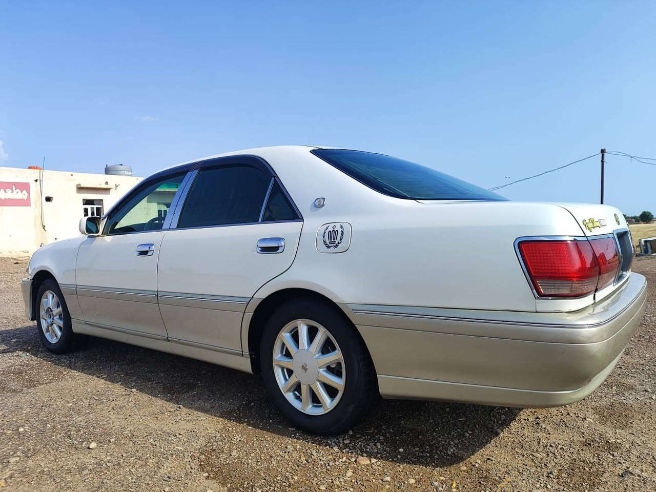 ملكه 2003  كرستال كير ومكينه كارتون رقم واسط شرط تشتري من المالك الشرعي سياره جديده كير مكينه حداده تبريد كله جديد السعر 135 وببها مجال
المكان ذي قار الغراف رقم الهاتف ***********
الخاص مفتوح
