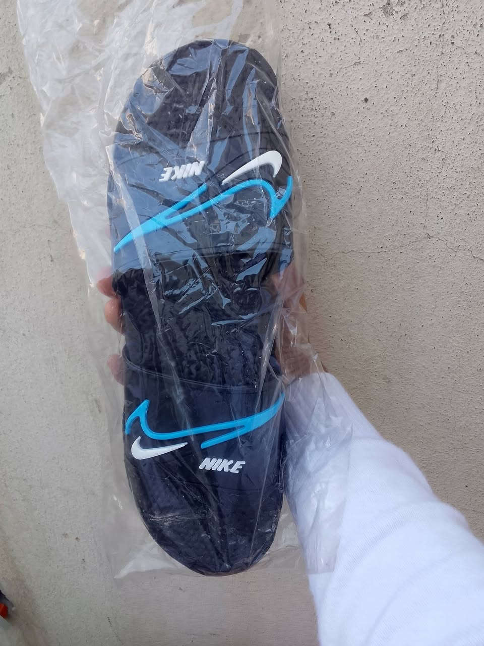 سلام عليكم يوجد لدينا نعالات لايلون بسعر الجملة سعر القطعه ب 1000دينار يتوفر قياسات من26الى43


**إذا كنت صاحب هذا الإعلان وتريد حذفه لأي سبب، رجاءا أرسل رسالة إلى الدعم الفني**