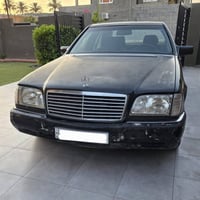 مكلف بالنشر اتصل على الرقم السلام عليكم .. للبيع  مرسيدس شبح ١٩٩٣ وارد...
