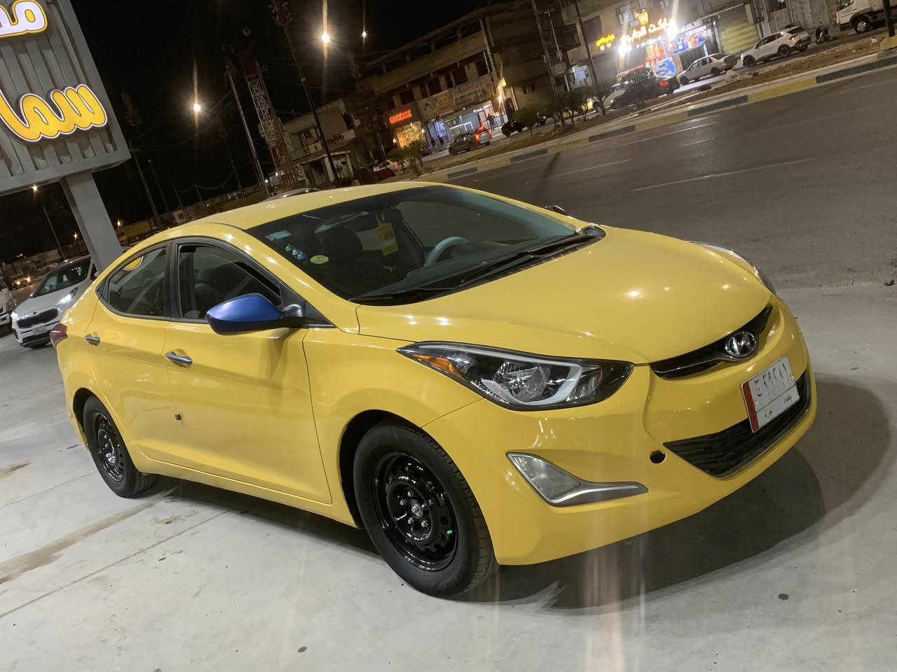 سلام عليكم النترا 2014 وارد امريكي محرك 1800 دوش كير ومكينه مكفولات مامفتوح بيهن برغي
حادثها باب الصدر مبدل فقط بدون دواخل وبدون ايرباكات بجم كبس ضهر كبس شواصي لغود مكفولات كفاله عامه السياره جديده تخم تاير + تخم ويل جدد 
نص فول شاشه وكامره بلاديه تحكم ستيرن جهتين 
كهربائيات شغاله كلها كشنات هيتر 
مكاني بغداد البلديات سعرها 110$ وبيها مجاال بسيط جداً هـ/ ***********
