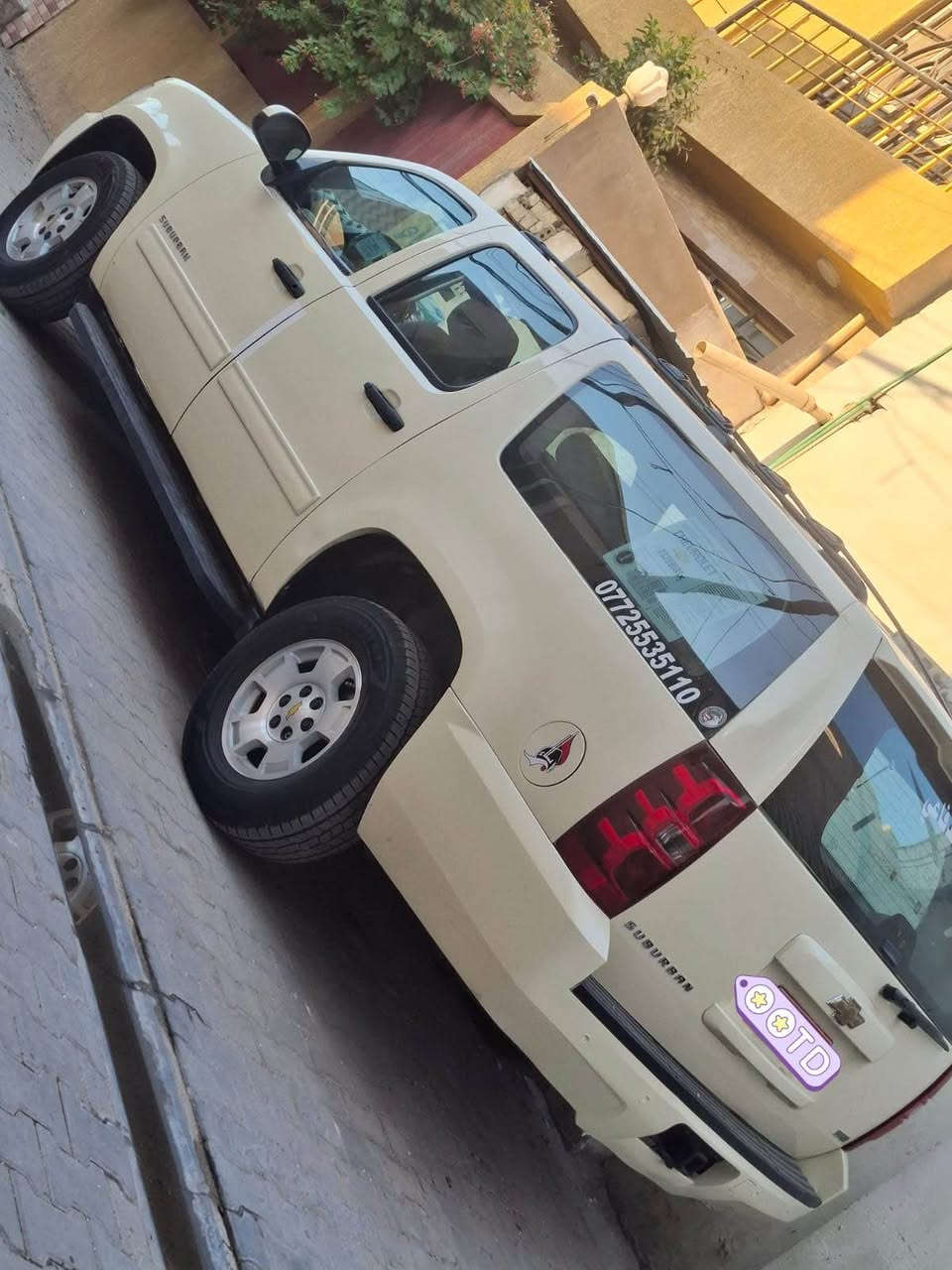 السلام عليكم 
شوفر سوبر بان 2008 خليجي طبله عداد 200 دشبول عربي جرص بل 120 ادگ
حداديه تخم تاير كير محرك تبريد كله بوضع الشركه كفاله كفاله  مابيها نقص فيوز 
رقم وهزه جديد رقم بغدا. الدولي بسمي 
مصفره غرمات 
خطها بغداد _بصره 
مكان كربلاء 
*********** كربلاء, العراق
